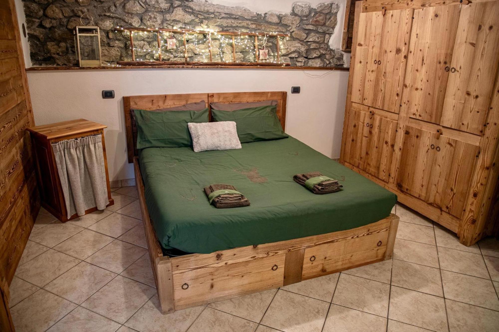 La Maison De Karen The Deer House Gignod Luaran gambar